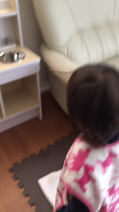 ♡キッチン届いて大喜びの娘♡の記事動画
