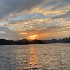 海と島と空の画像