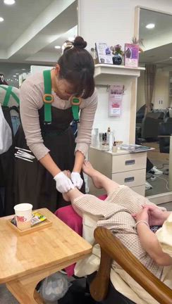 ツルピカな足裏は美活の第一歩！明洞よもぎ蒸し×足裏角質ケアの記事動画