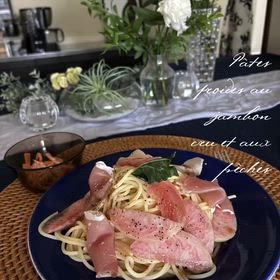 桃と生ハムの冷製パスタの画像
