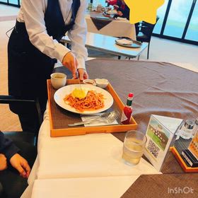 優しいたんぽぽ色の黄身の画像