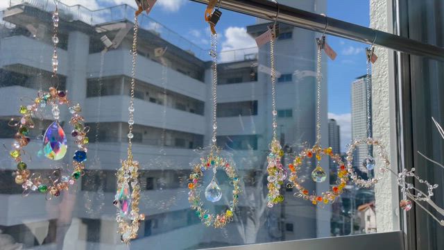 初めてでも大満足のサンキャッチャー作り体験でしたの記事動画