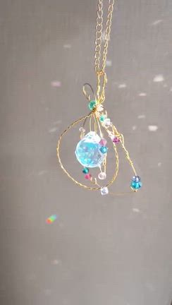 受講者さま作品のご紹介・12item Suncaacher®︎ Universe-小宇宙-の記事動画