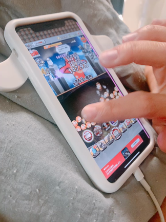 最近またゲームにハマってしまった彼女の記事動画