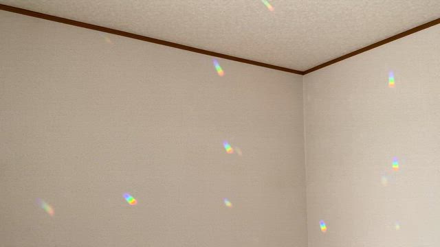 サンキャッチャーでお部屋を元気に！の記事動画