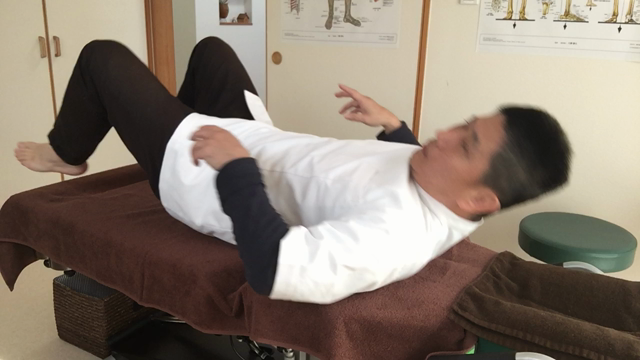 内臓機能を活性化させる基本エクササイズの記事動画