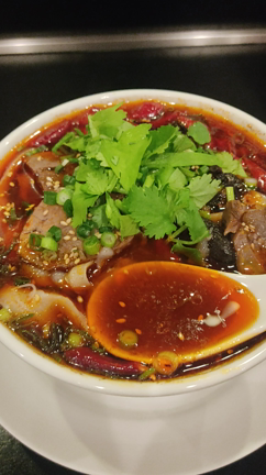 正記刀削麺〜包丁で麺をシャシャシャと削いで熱湯に〜の記事動画