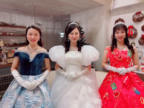 プリンセスクリスマスパーティーでしたの記事動画