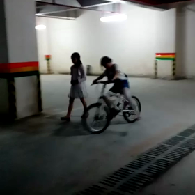 Cycling cute girl'sの画像
