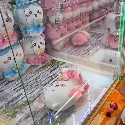 地獄を見たよ！！まじかるちいかわGET♡/クリスマスツリーとちいかわブース♡/MCTオイルの記事動画