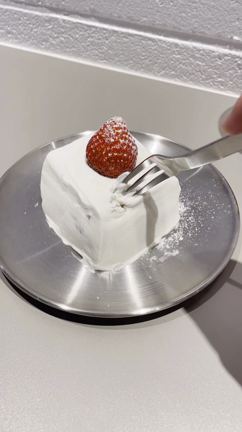 【カフェ】BOTTA COFFEEで天使みたいなケーキ食べた❤︎の記事動画