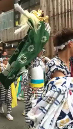 天神祭は陸渡御に始まり船渡御の真正面ど迫力☆花火に終わる。今年も特等席でした♡の記事動画