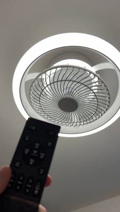 憧れのシーリングファンを部屋につけた！！の記事動画