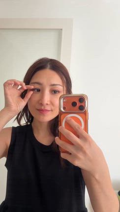 アラフォーがメイクで遊ぶためのアイテムの記事動画