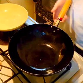 羊毛フェルト作家もふだもふお　サイレント炒飯動画　10年ぶりの中華鍋の画像