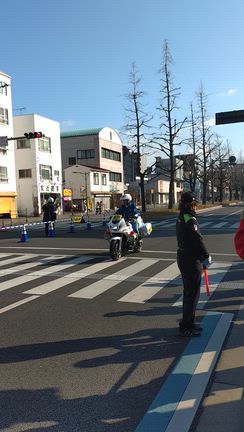 第６３回愛媛マラソン大会　夫ランナーボランティアとして参加の記事動画