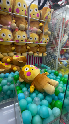 おさるのもんきちぬいぐるみをクレーンゲームでGETの記事動画