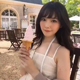 夏の美女の画像