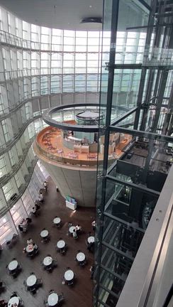 ★新国立美術館。の記事動画