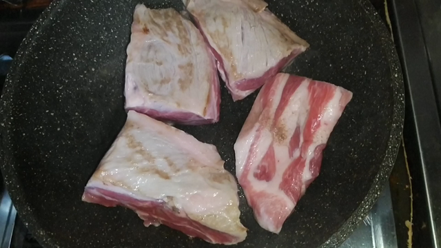 豚バラと肩ロースの煮込みと刺身茶漬け。の記事動画