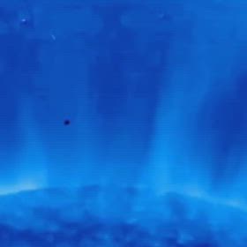 惑星サイズのUFOが2007年から2014年まで数年間太陽の頂上に留まっていたの画像