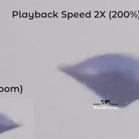 UFOが形を変える所が撮影されたの画像