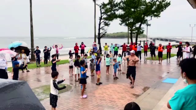 砂あそビーチin青島！の記事動画