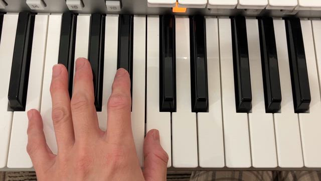 1つの音しか弾かないのに「ドミソ！？」の記事動画