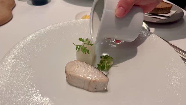 再会記念＆バレンタインディナー②ミシュラン2つ星「エスキス」♡の記事動画