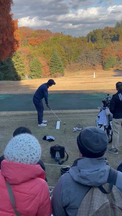 金谷プロの練習風景の記事動画
