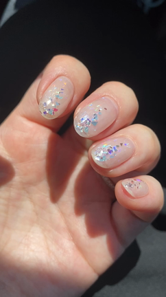 お揃いネイル(^^)(^^)の記事動画