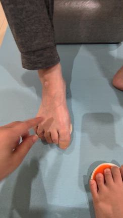 皮膚のセンサーから脳への記事動画