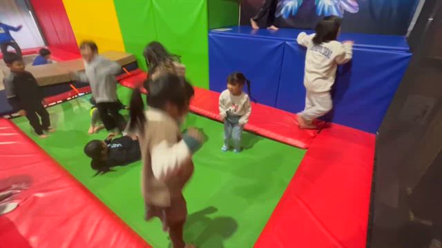 中島子ども会 トランポリンパーク「ハズモ」へ！！の記事動画