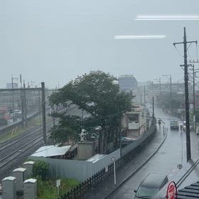 二つの台風接近中の画像