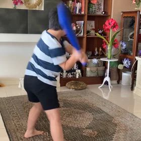 素振り？！笑。1年前の動画だ！！の画像
