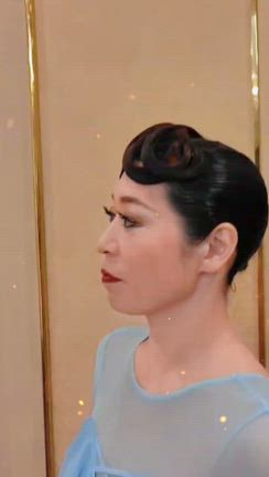 少しレトロな立体ヘアの記事動画