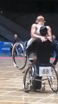 パラダンス世界大会④仰天のパフォーマンスの記事動画