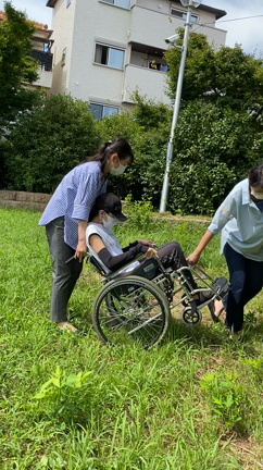 ②困難な場面でも車椅子を楽に扱うコツがわかるの記事動画
