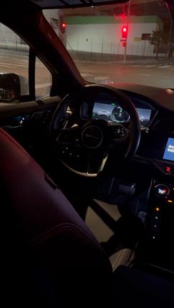 自動運転にみた差の記事動画