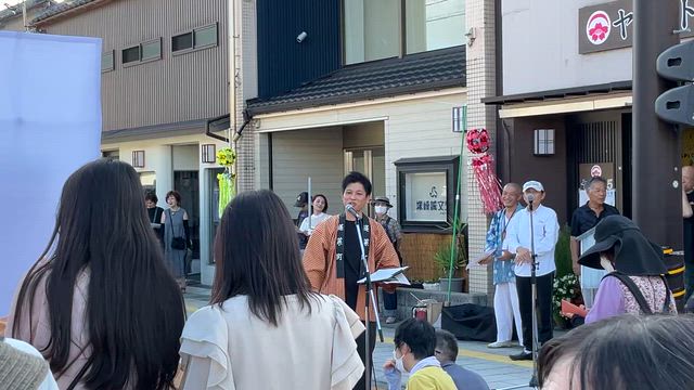 第一回「武生まつり」　ちんどん屋さんがやって来た！(キッチンカー25台集結) 会場　総社通り周辺の記事動画