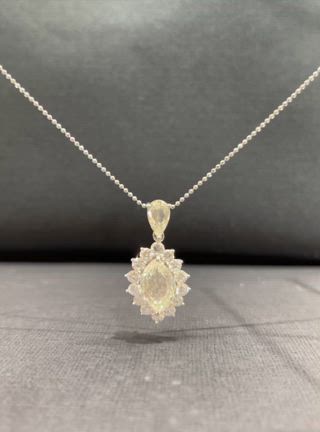 プラチナ ダイヤモンド7ct ネックレスの記事動画