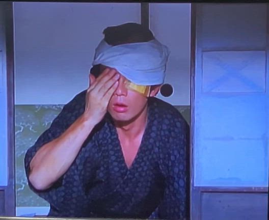 ガラスが割れたような効果音の記事動画