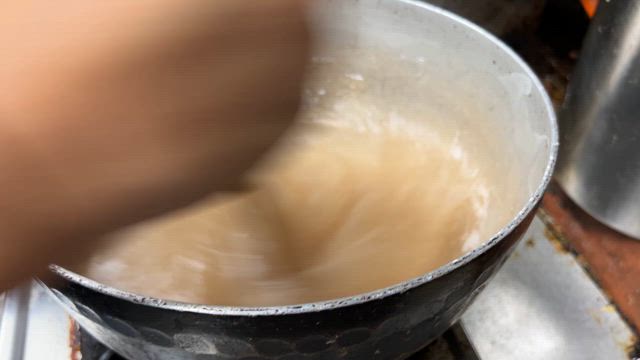 本日の自家製デザートは「チーズケーキ」と「わらび餅」です。の記事動画