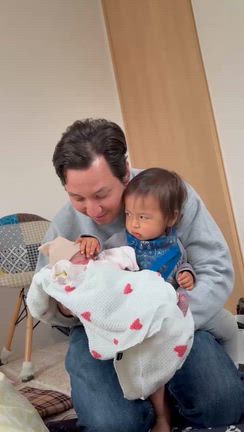 末娘に女の子が生まれました。熊倉家6人目の孫ちゃん誕生です。の記事動画