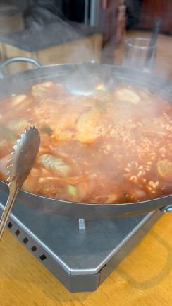 YAKUYAKU食堂@新宿歌舞伎町は、まさかのあれも飲み放題の記事動画