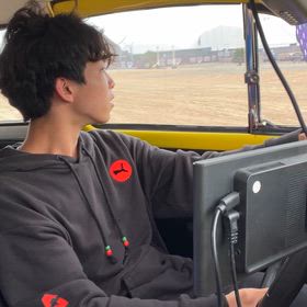 初　車の運転の画像