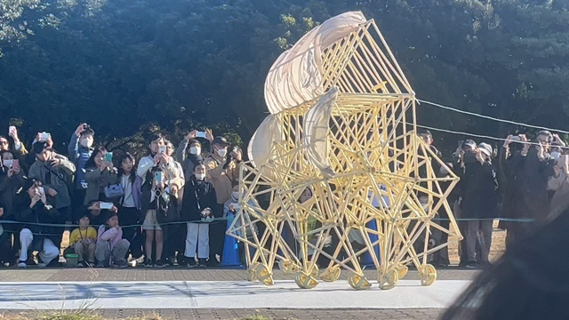 テオヤンセン展の記事動画