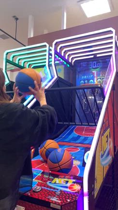 ◆ゲーセンのバスケ◆の記事動画