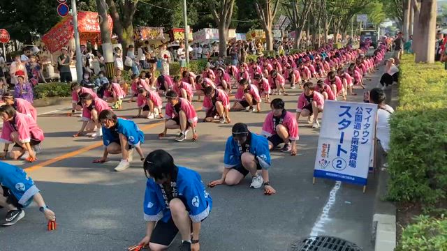 今年も笑顔が素敵です！女性自衛官教育隊「なるこ踊り」の記事動画