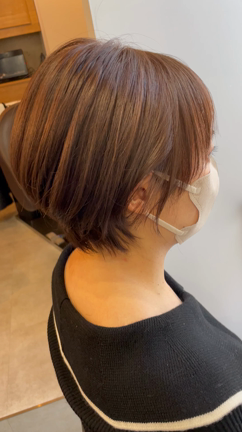 40代50代の方必見！首周りが暖かくするからショートが1番の記事動画